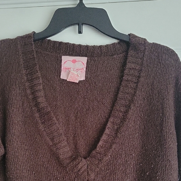 Brown V-Neck Women's Sweater - Picture 4 of 10